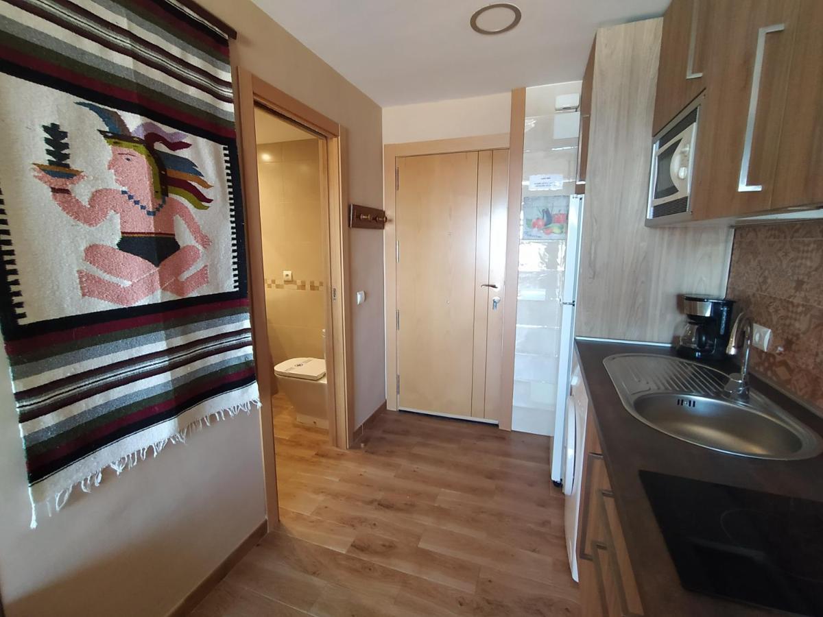 "Vive Benal Beach" Estudio 2501, Vistas Al Mar Y Parque Acuatico Benalmádena Eksteriør billede