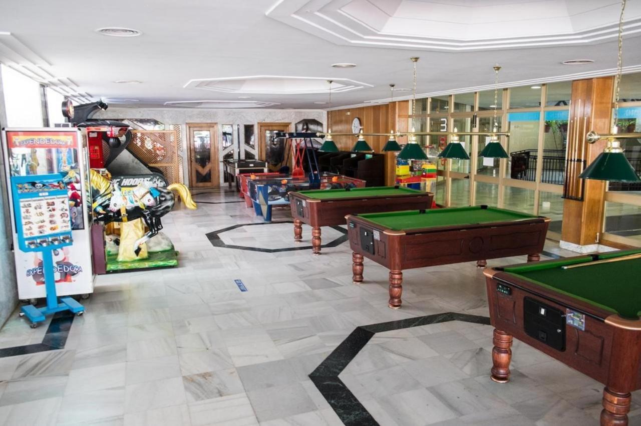 "Vive Benal Beach" Estudio 2501, Vistas Al Mar Y Parque Acuatico Benalmádena Eksteriør billede